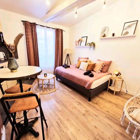 Maison Juliette Clichy Eksteriør billede