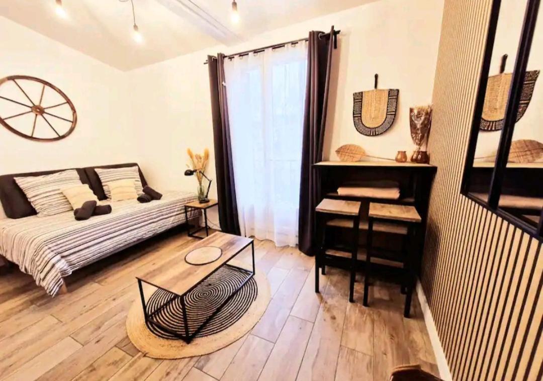 Maison Juliette Clichy Eksteriør billede
