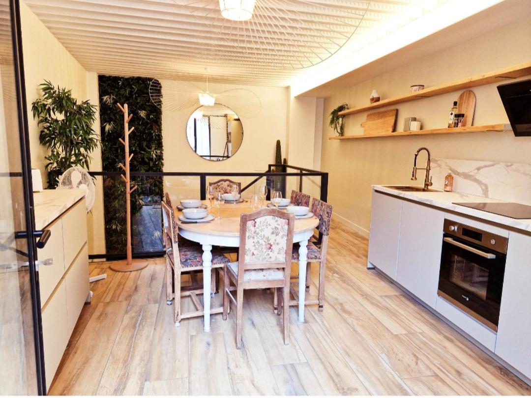 Maison Juliette Clichy Eksteriør billede